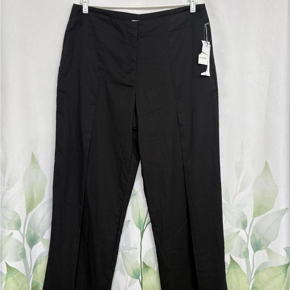 Liz Claiborne Pants - Brand-new Women's Black wide leg Pants pleated leg design